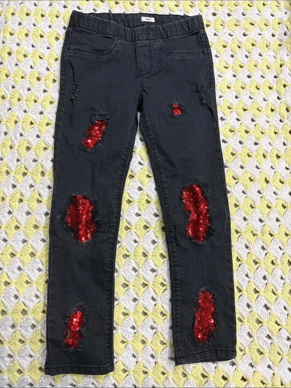 OshKosh B'gosh Black Distressed Jeggings with Red Sequins Patches Girls Size 7 !
